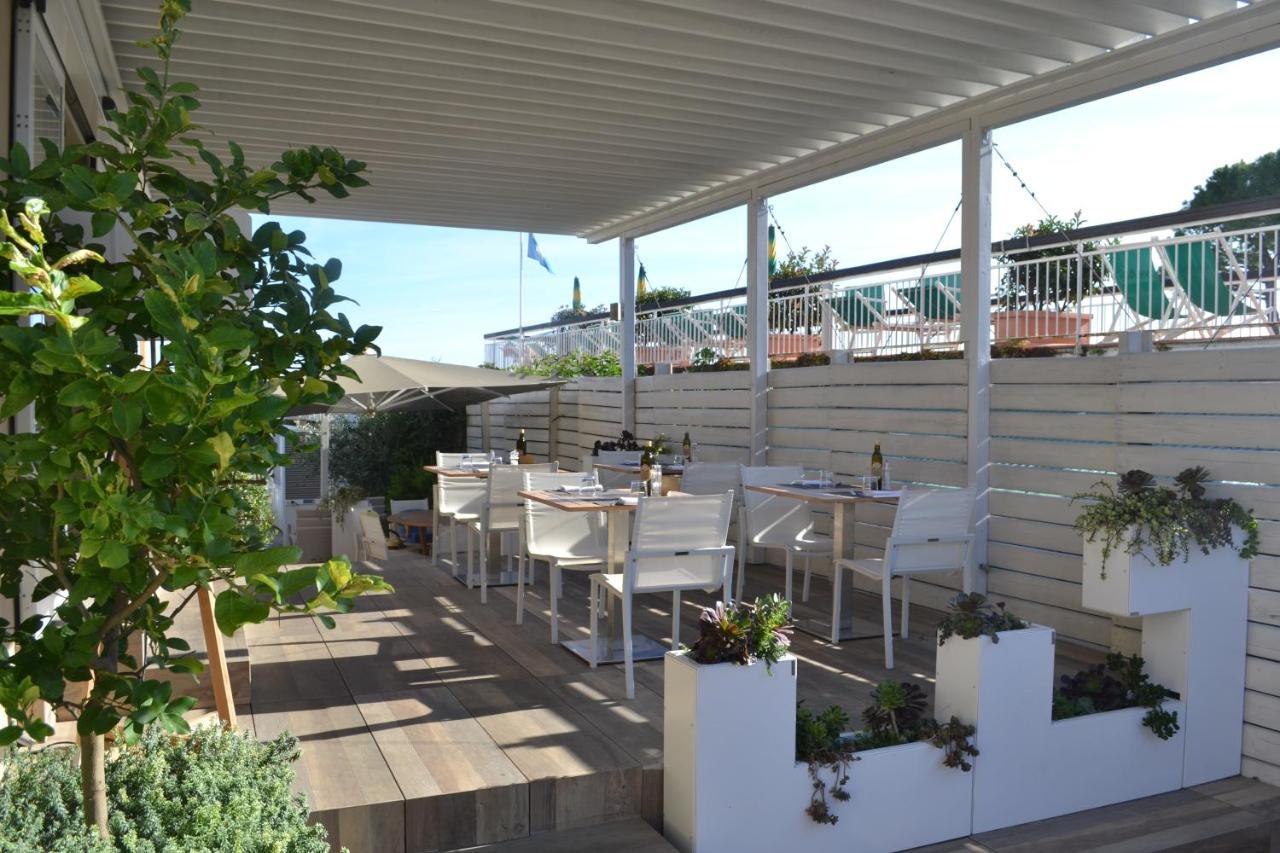 Hotel La Baia Diano Marina Exterior foto