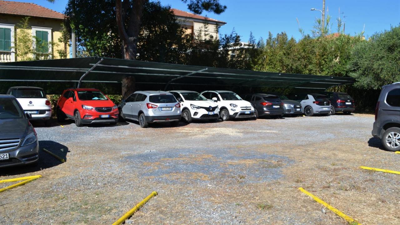 Hotel La Baia Diano Marina Exterior foto